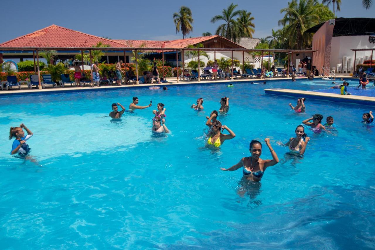 Qualton Club Ixtapa All Inclusive Dış mekan fotoğraf